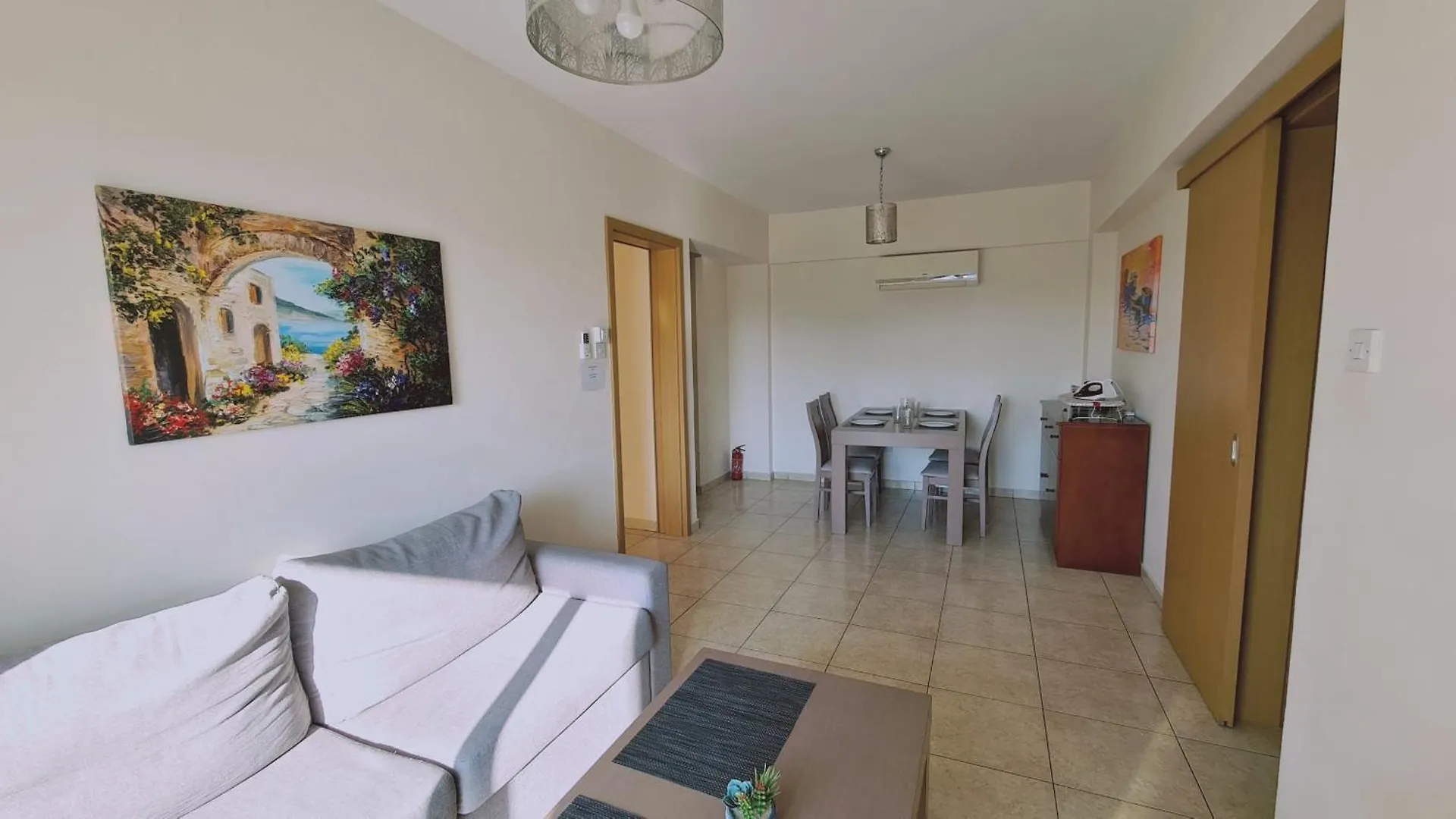 Stay Suncity Apartment Lárnaca
